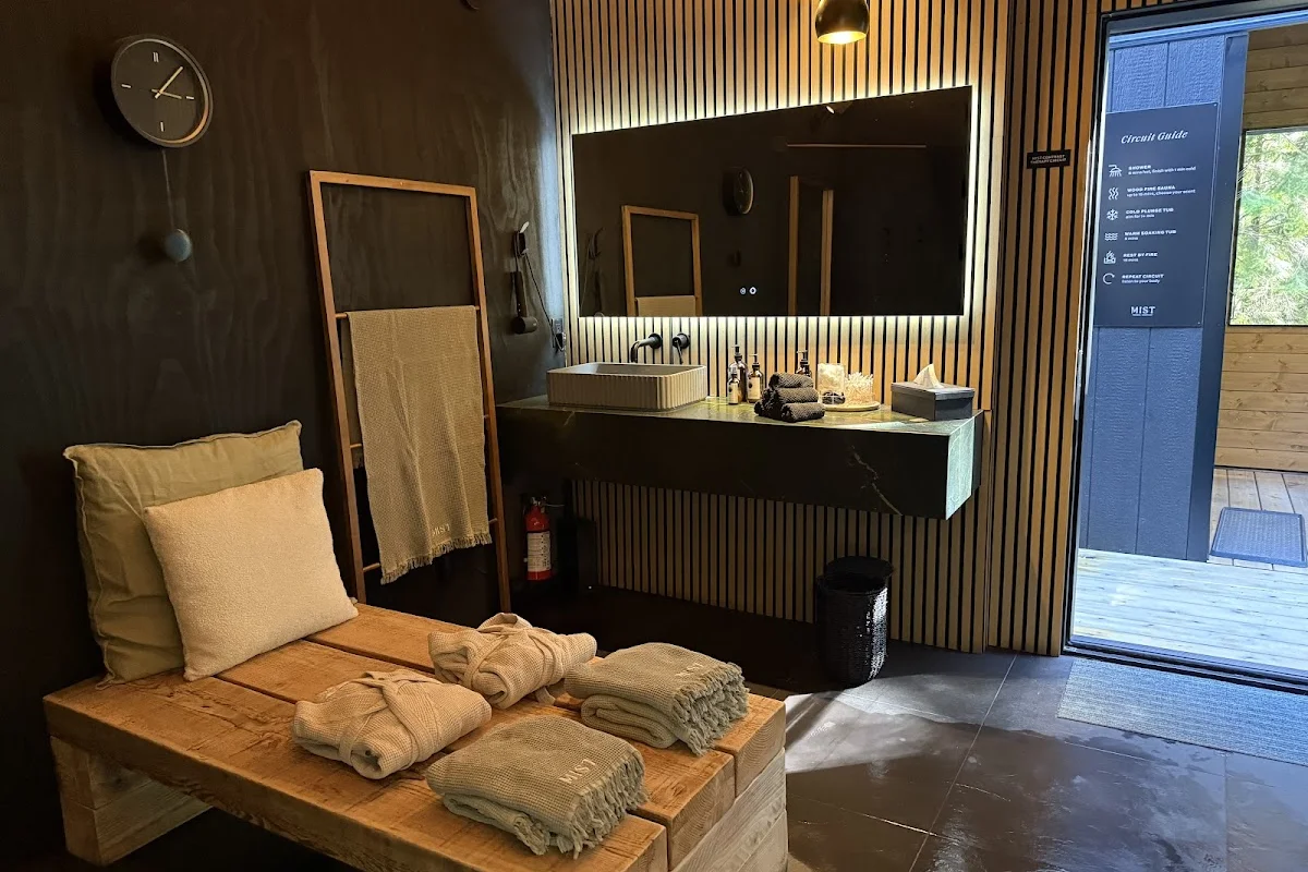 Mist Thermal Sanctuary