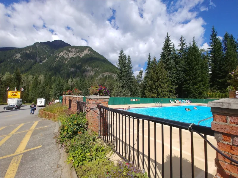 Canyon Hot Springs Resort — photo 3