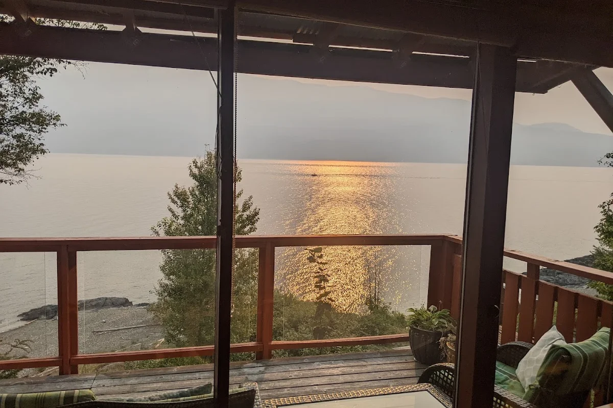 Ainsworth Hot Springs Guest House